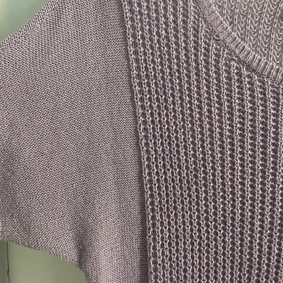 a.n.a Lavender Knit Top in size medium - Picture 4 of 11